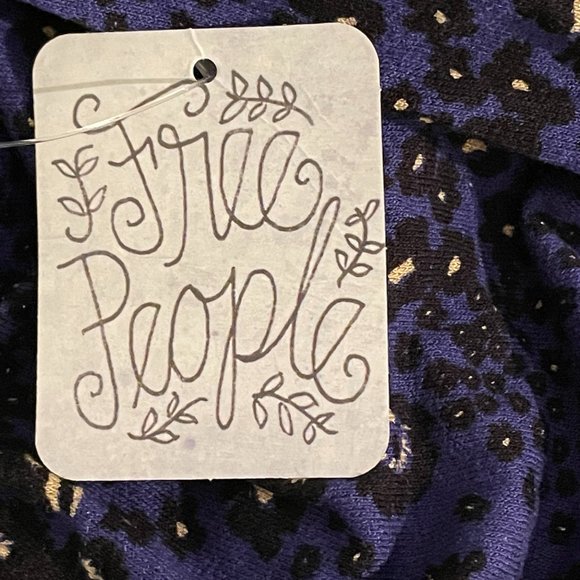 FREE PEOPLE - violet color -   long sleeve top - size large - Brand New - Picture 6 of 7
